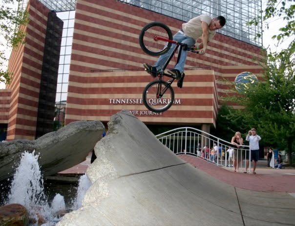 Shane — Turndown over the Aquarium fountain